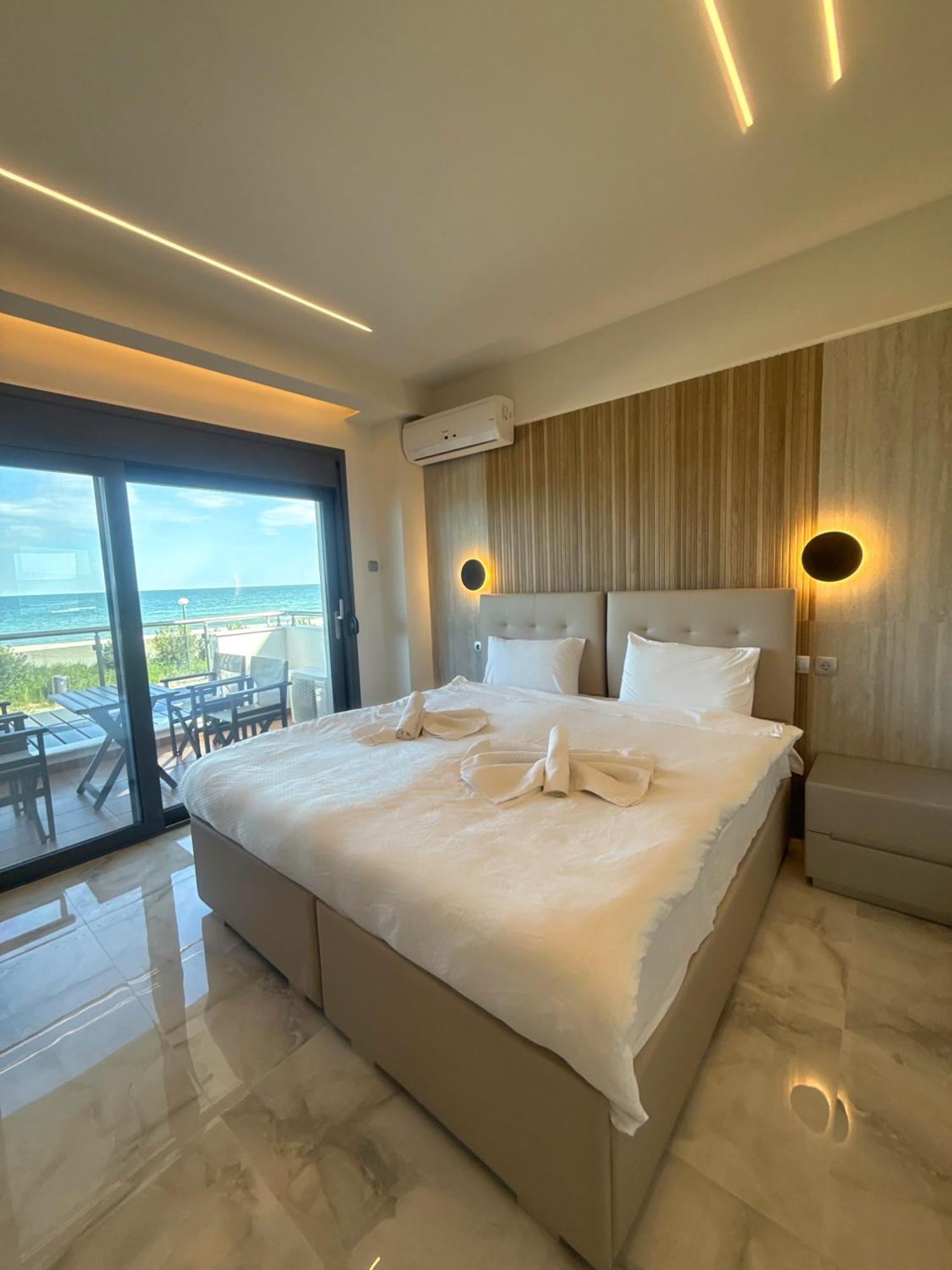 Aqua Mare Luxury Apartments Paralía 外观 照片