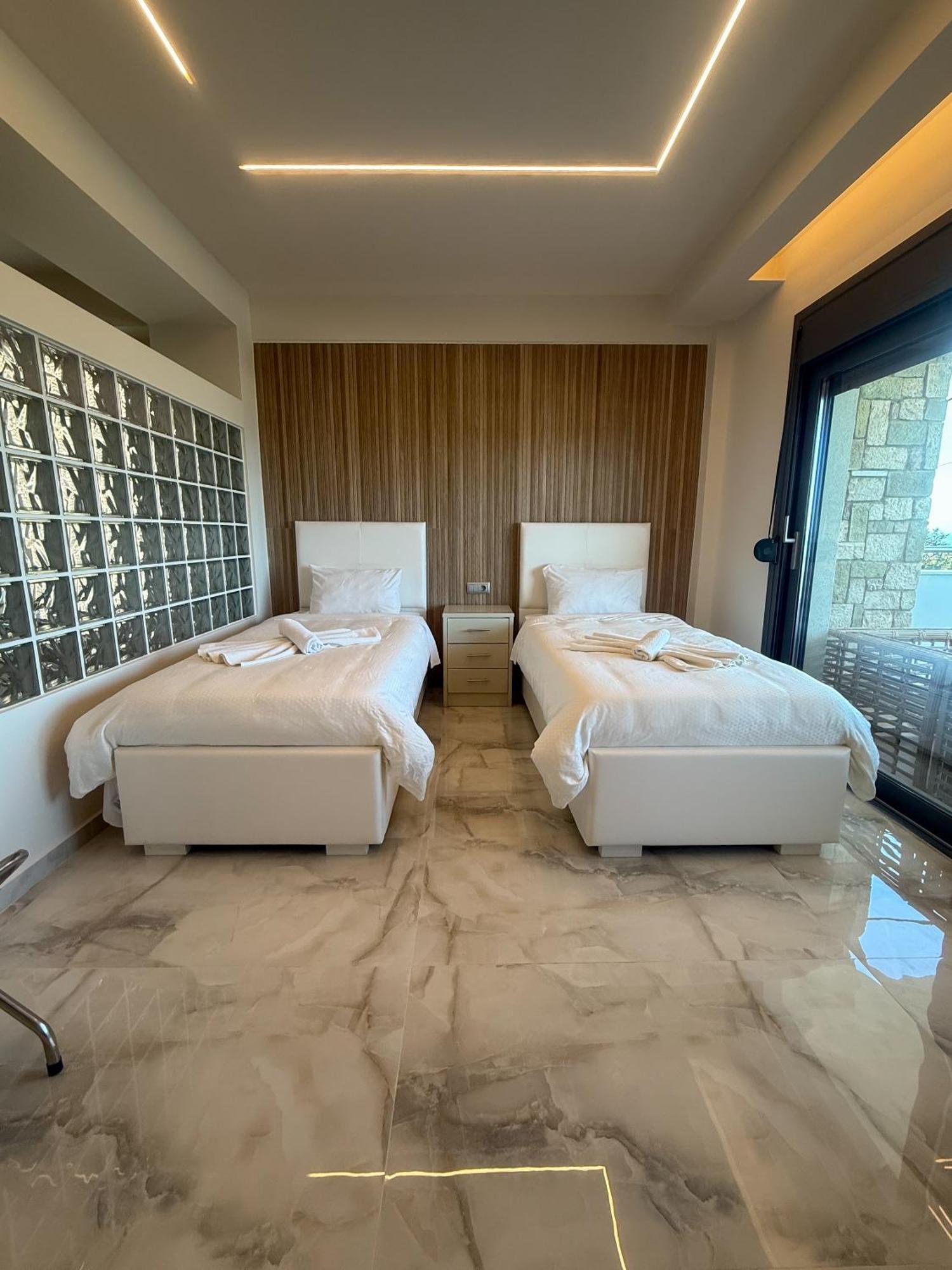 Aqua Mare Luxury Apartments Paralía 客房 照片